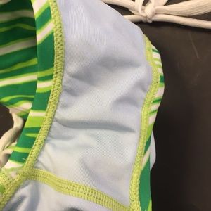 does nike swimwear run small